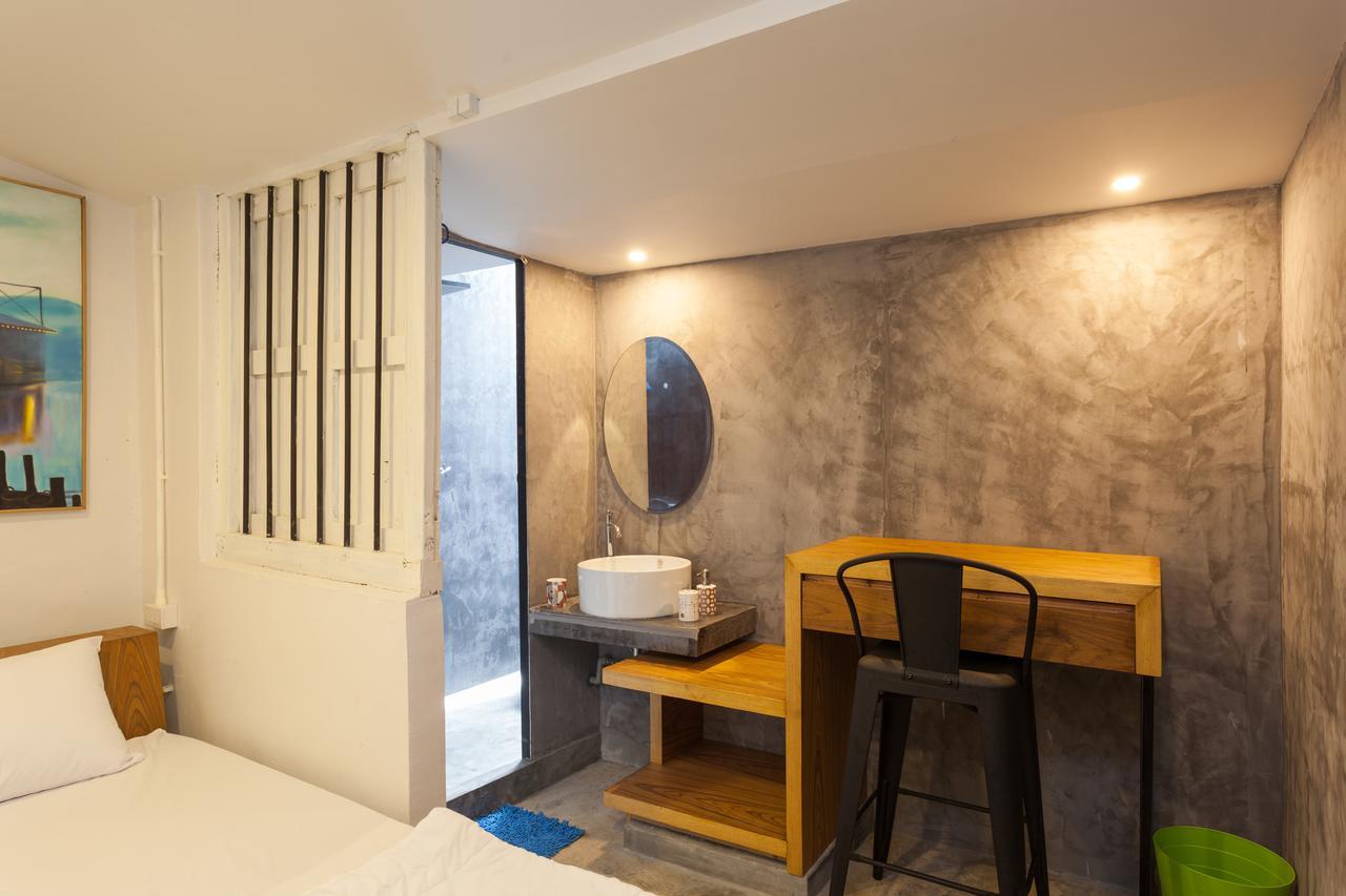 Feel Good Hostel Phuket Buitenkant foto